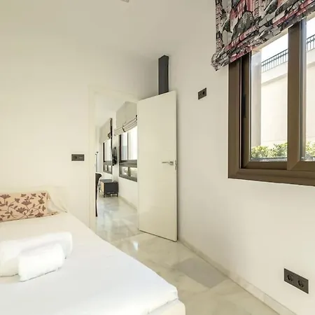 Rosario Apartment Seville